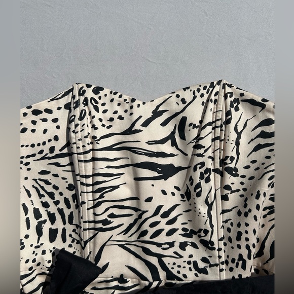 H&M Dress - Picture 2 of 4